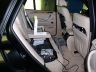 Instalace LCD monitorů a HDD do BMW X5.