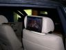 Instalace LCD monitorů a HDD do BMW X5.